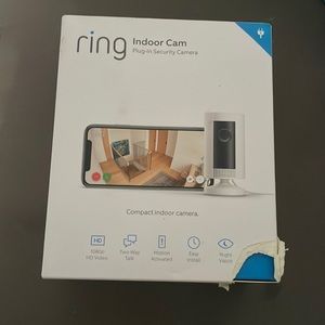 Brand new ring indoor camera box broken at the corner
